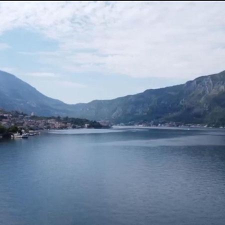 Lovely Apartment Jovan 3,With A View Of The Bay And Free Wi-Fi Kotor Eksteriør billede