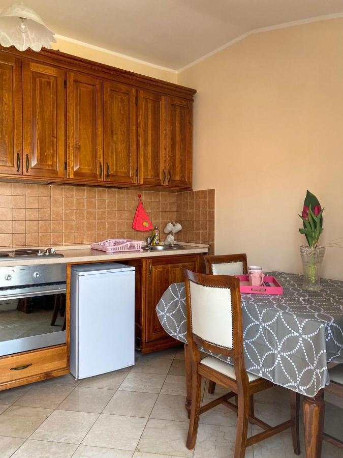Lovely Apartment Jovan 3,With A View Of The Bay And Free Wi-Fi Kotor Eksteriør billede