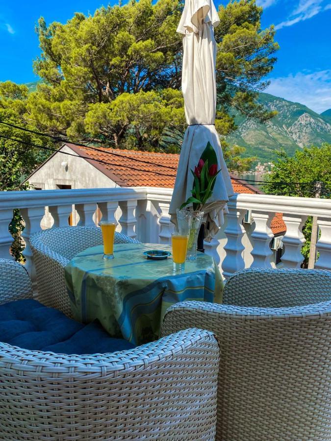 Lovely Apartment Jovan 3,With A View Of The Bay And Free Wi-Fi Kotor Eksteriør billede